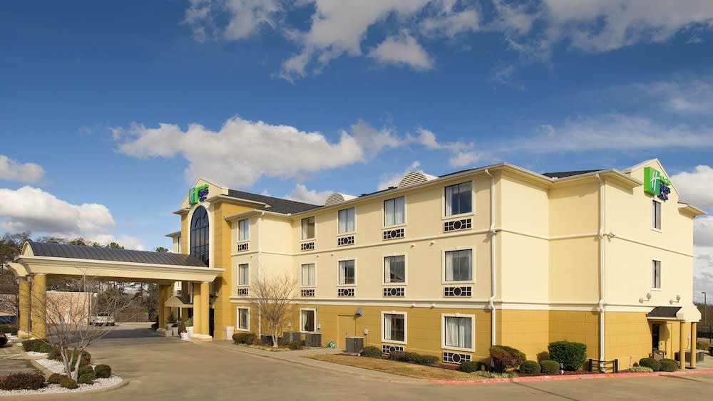 Holiday Inn Express & Suites MOUNT PLEASANT by IHG 1