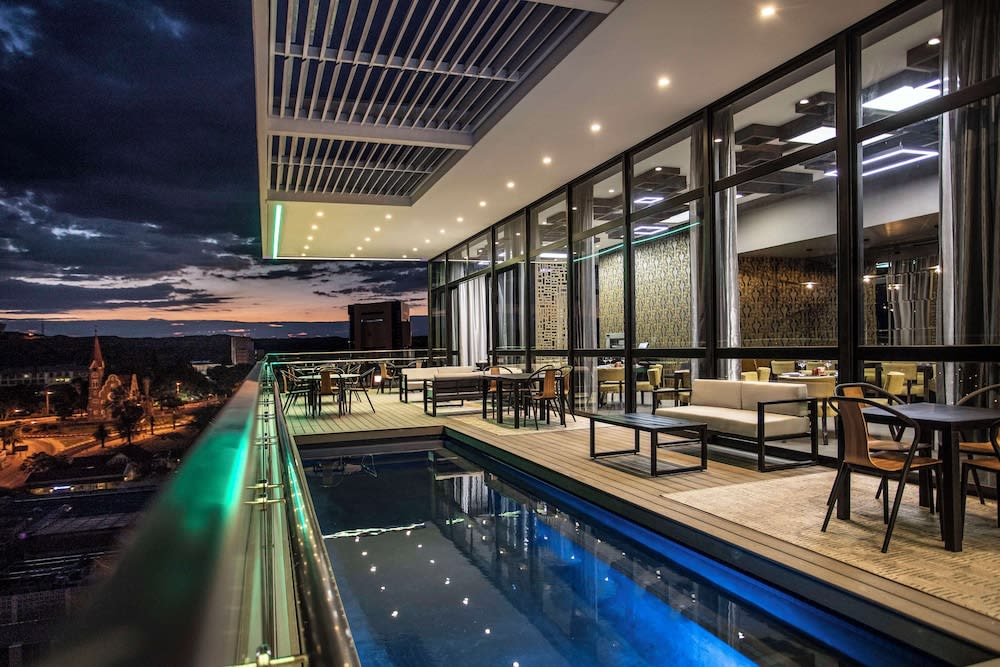 Avani Windhoek Hotel & Casino 1