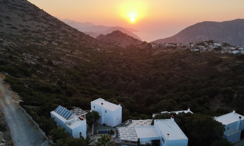 Mourtzanakis Residence - Traditional Eco Hotel in Achlada 1