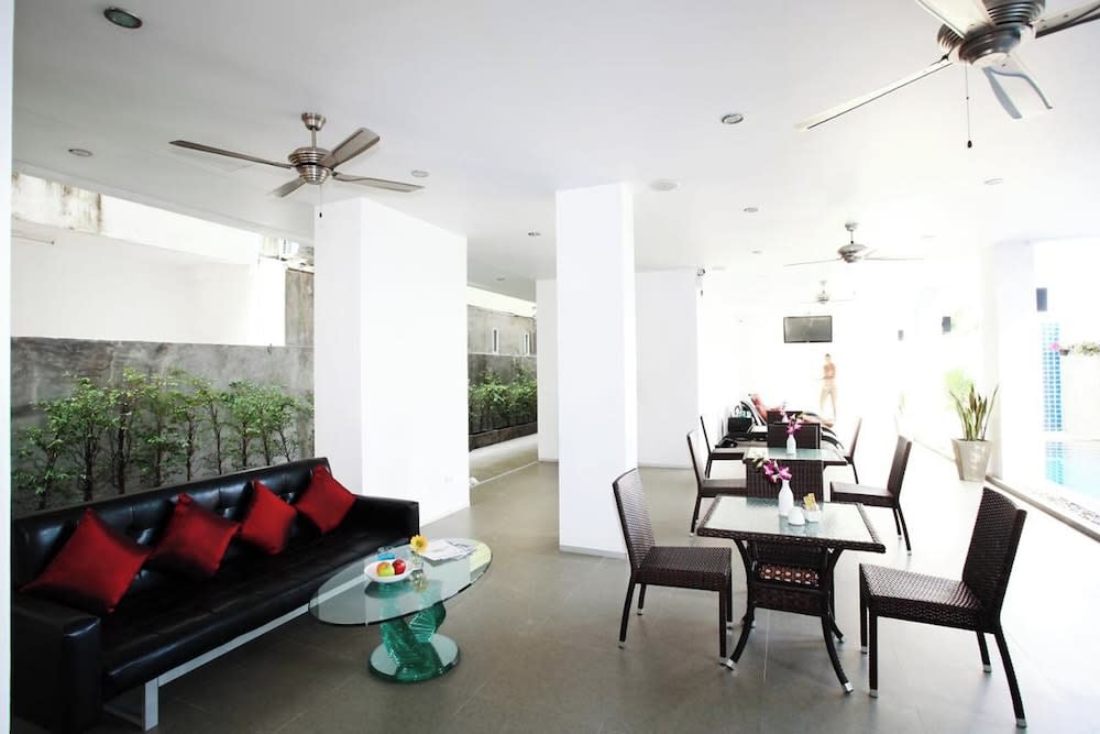 One World One Home Naiharn Hotel 2