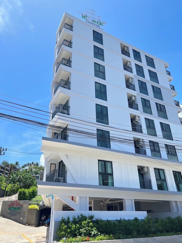 iCheck inn Darisa Patong 1
