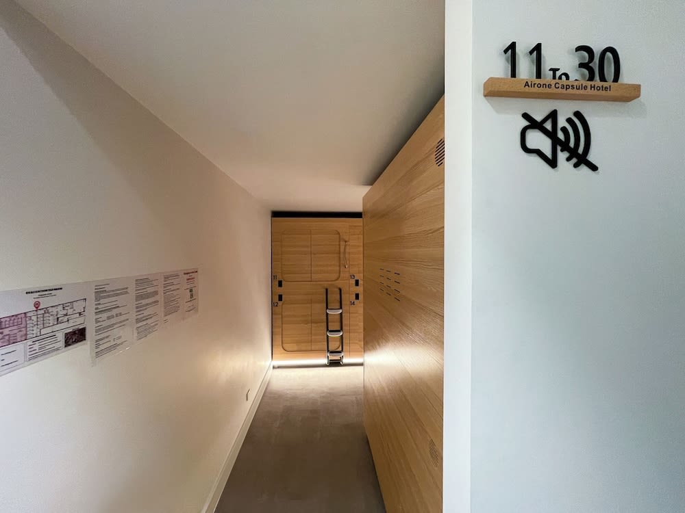 Airone Capsule Hotel 4