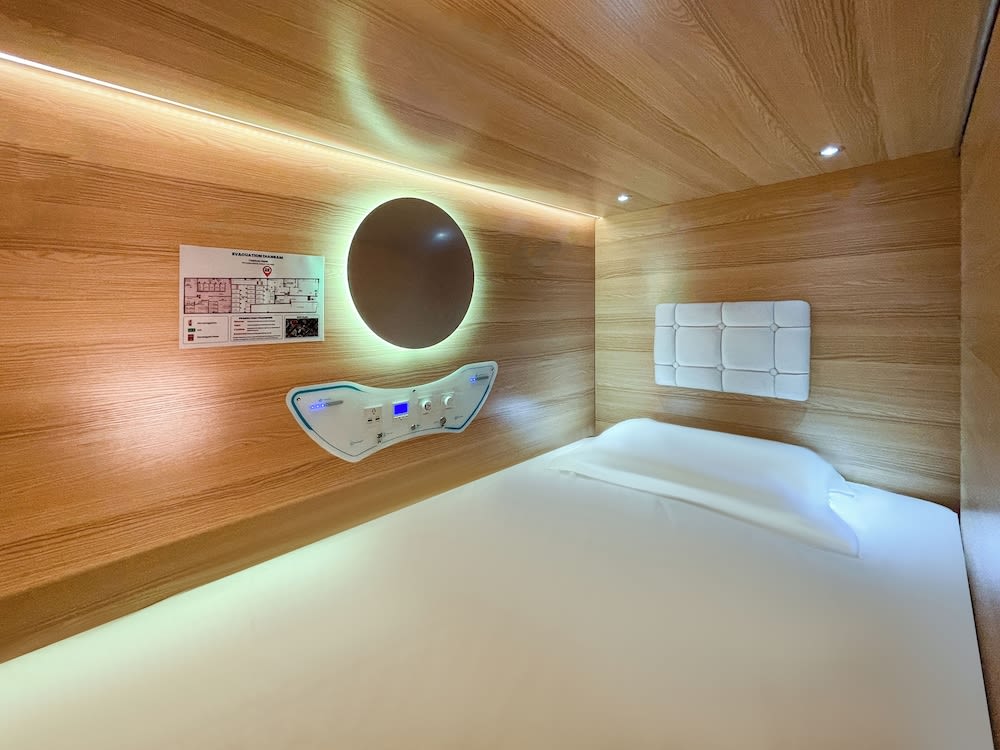 Airone Capsule Hotel 2