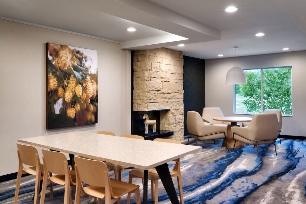 Fairfield Inn & Suites by Marriott Yakima 2