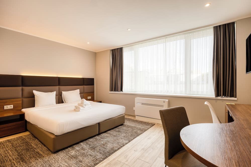 Smartflats - Midi 33 1