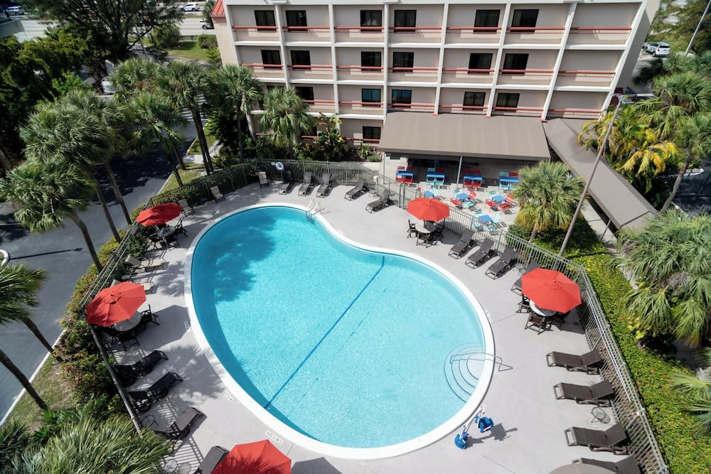 Red Roof PLUS Miami Airport 1