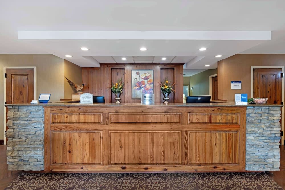 Best Western Colonial Inn 2