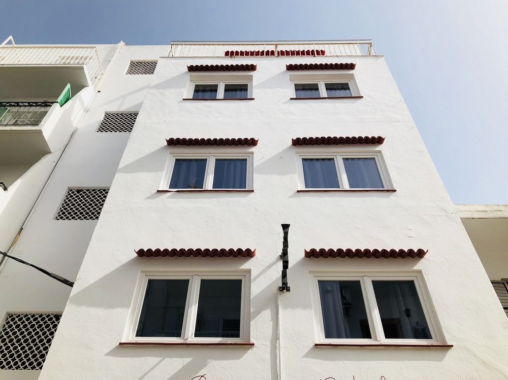Nanit Rooms Ibiza Hostal 2