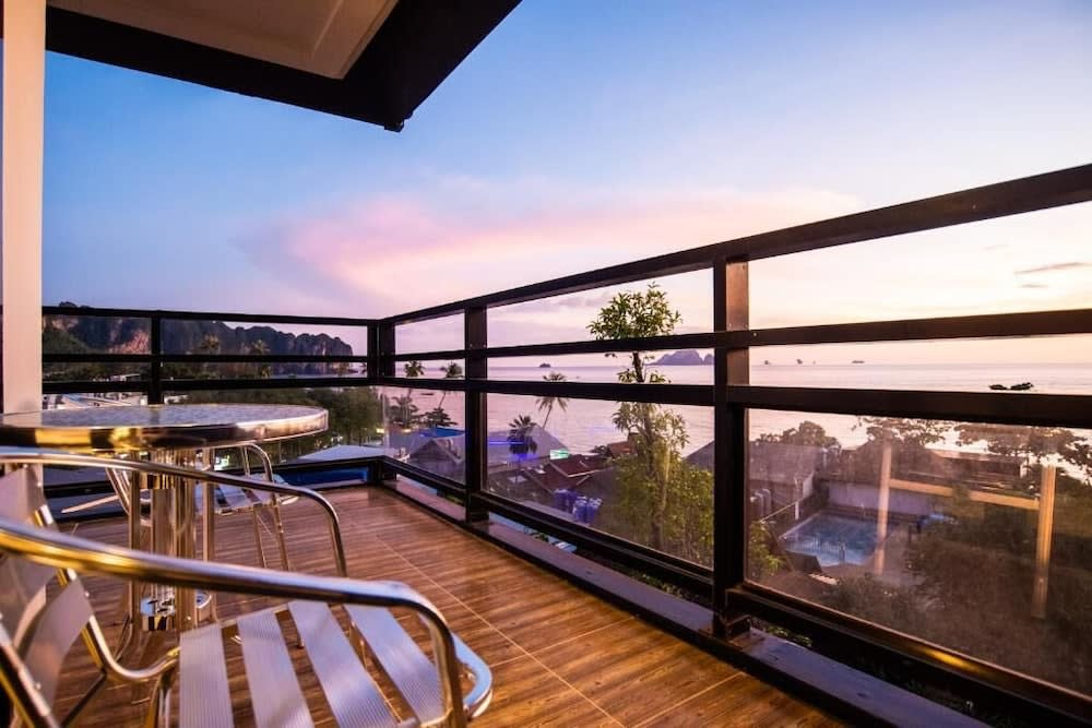 Days Inn by Wyndham Aonang Krabi 1