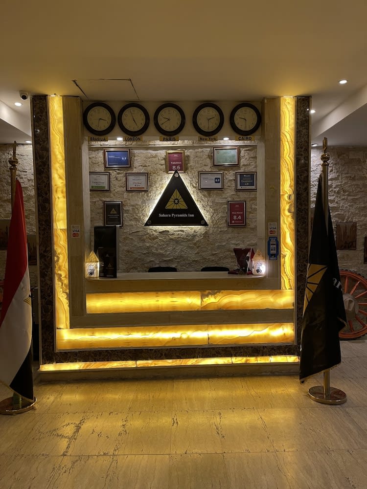 Sahara Pyramids Inn 2