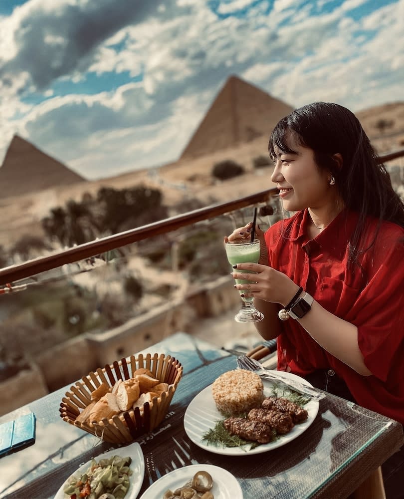 Sahara Pyramids Inn 1