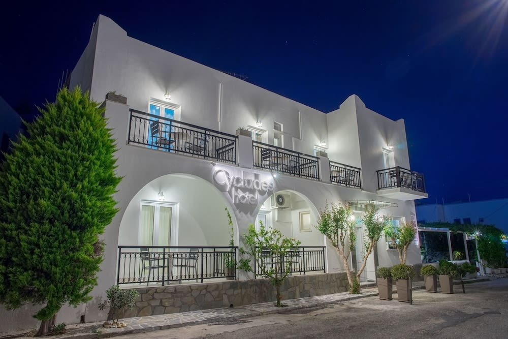 Hotel Cyclades 1