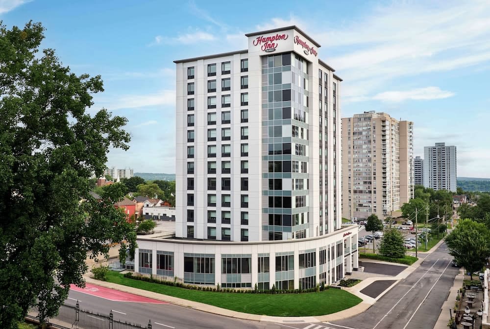 Hampton Inn By Hilton Hamilton 1