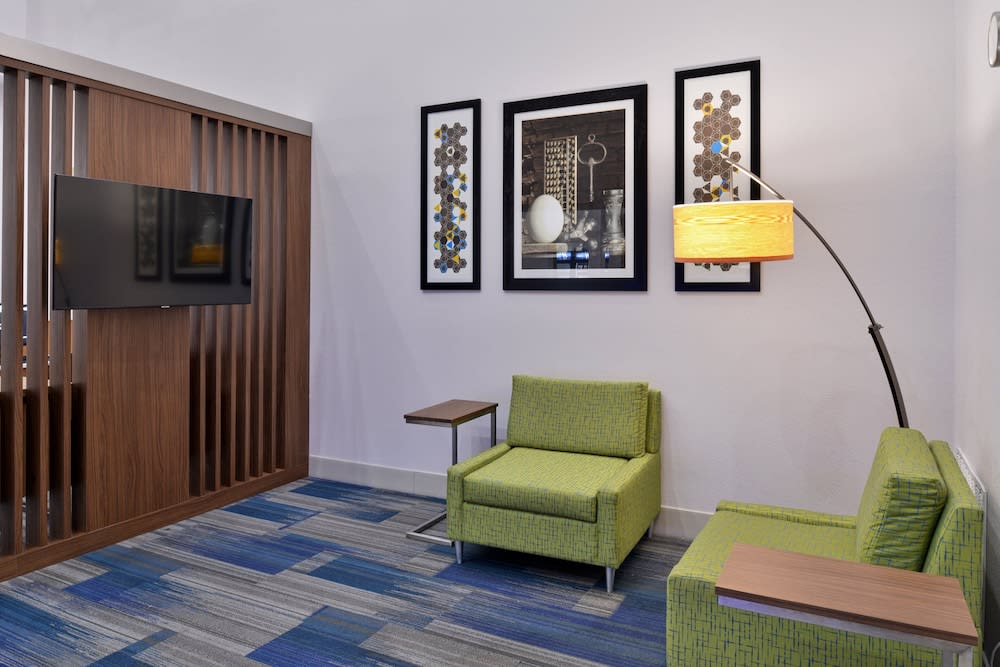 Holiday Inn Express & Suites ROYSE CITY - ROCKWALL by IHG 2