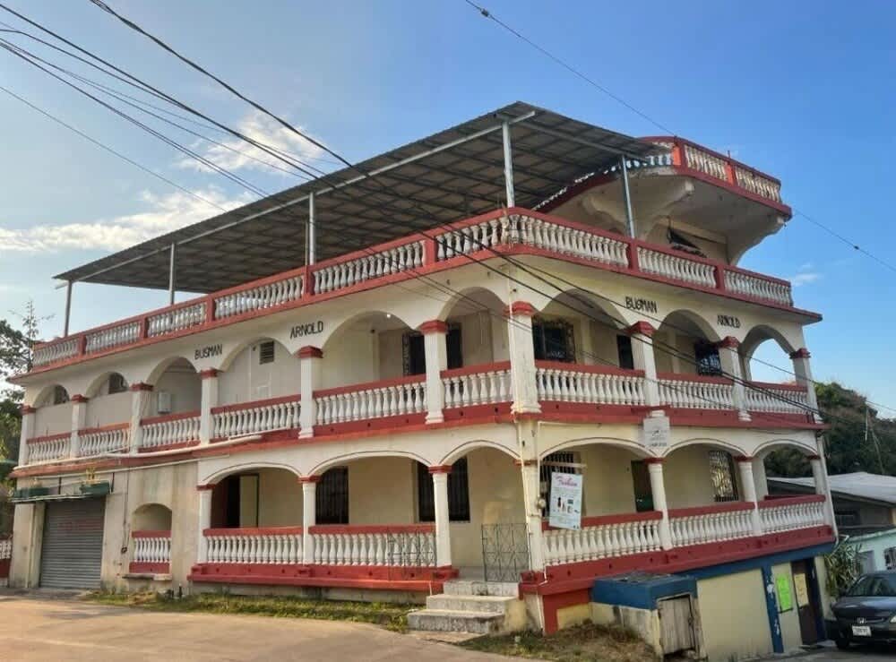 Arnold's Guest House 1