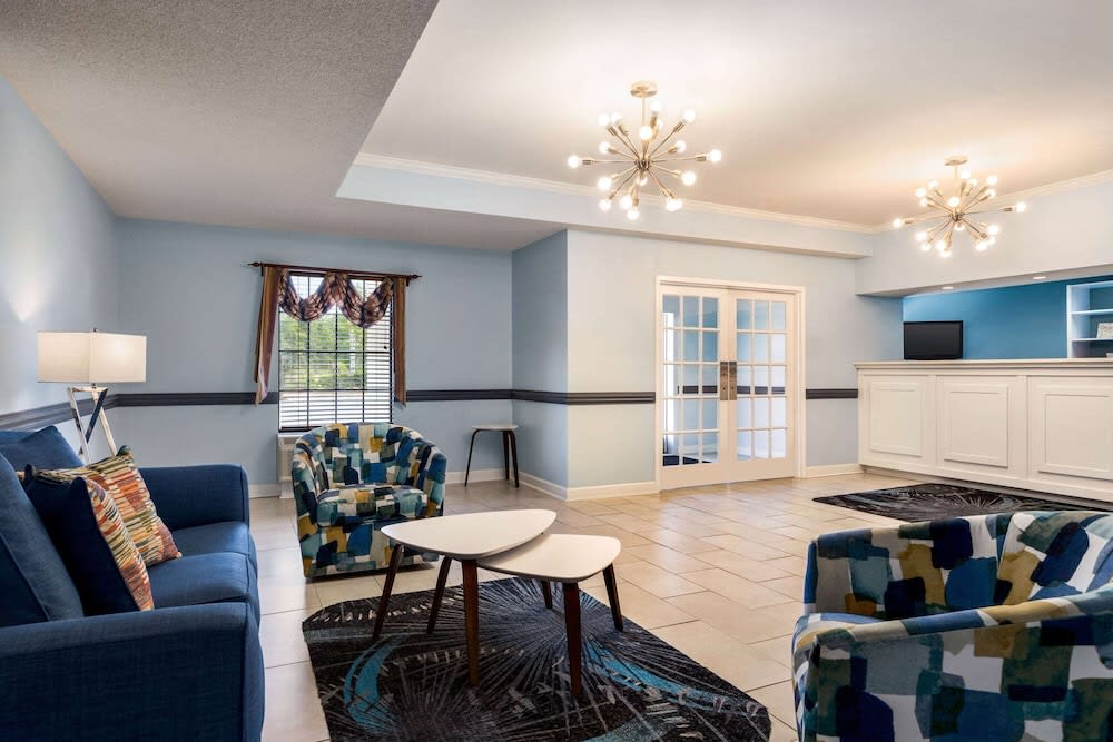 Days Inn by Wyndham Shallotte 2