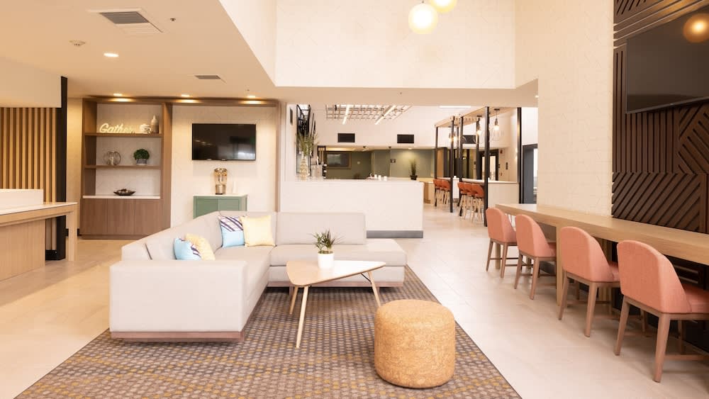 Holiday Inn SANTA ANA-ORANGE CO. ARPT by IHG 3