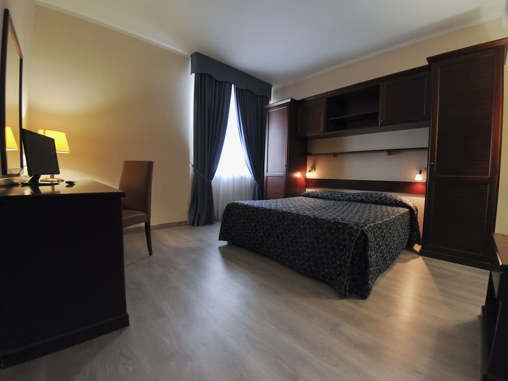 Hotel Mediterraneo 5