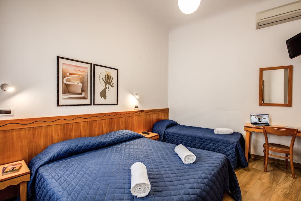 Hotel Nuova Italia 5