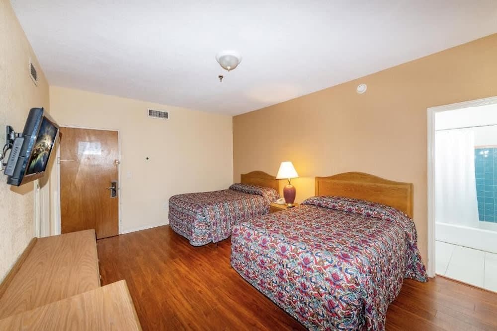 Ocean Beach Suites 3