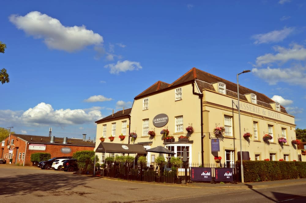 Le Bouchon Brasserie & Hotel 1