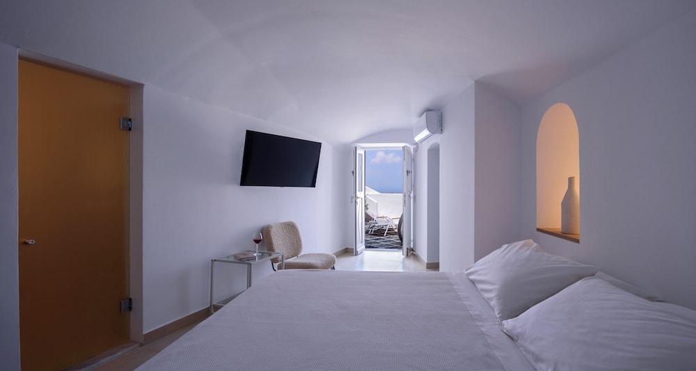 Anemos Family Suites 1