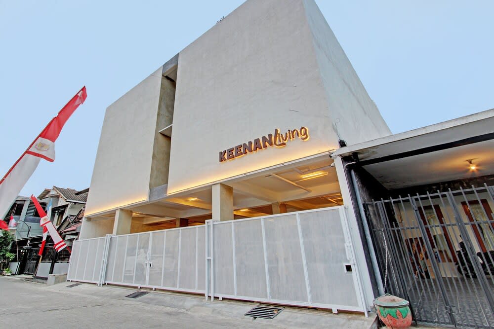 Keenan Living Perumnas 1