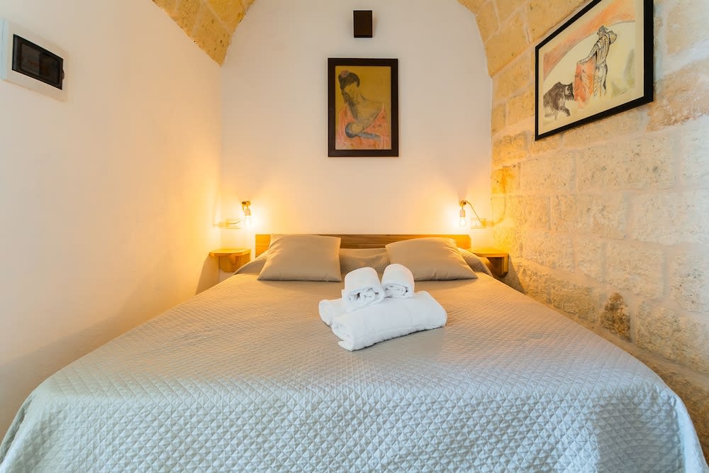 Dim's Apartments by Wonderful Italy 2