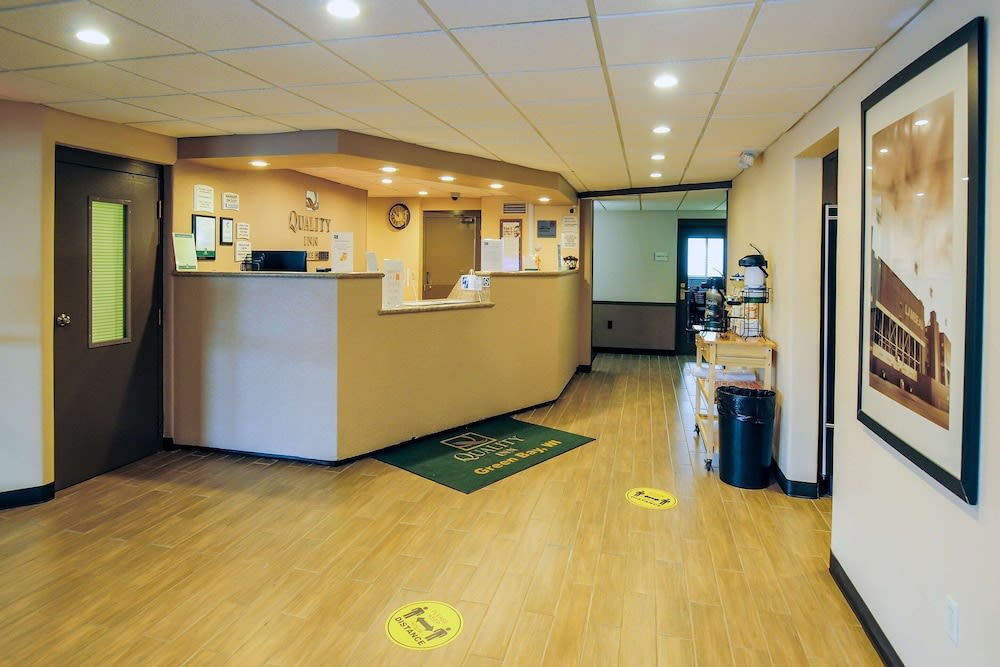 Quality Inn Stadium Area Green Bay Stadium 1