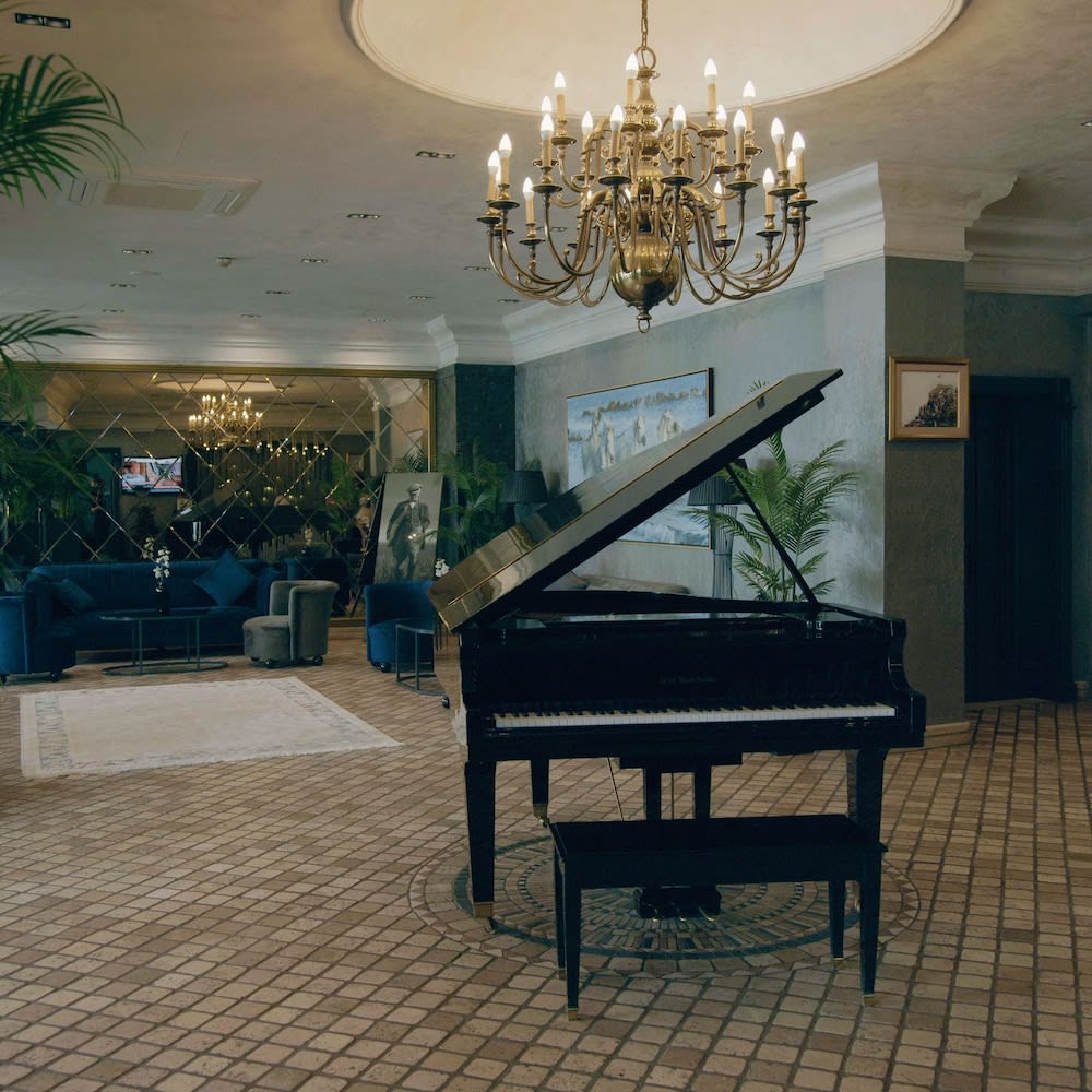 The Wings Hotels Neva Palas 2