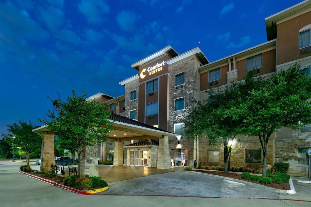 Comfort Suites Arlington - Entertainment District 1
