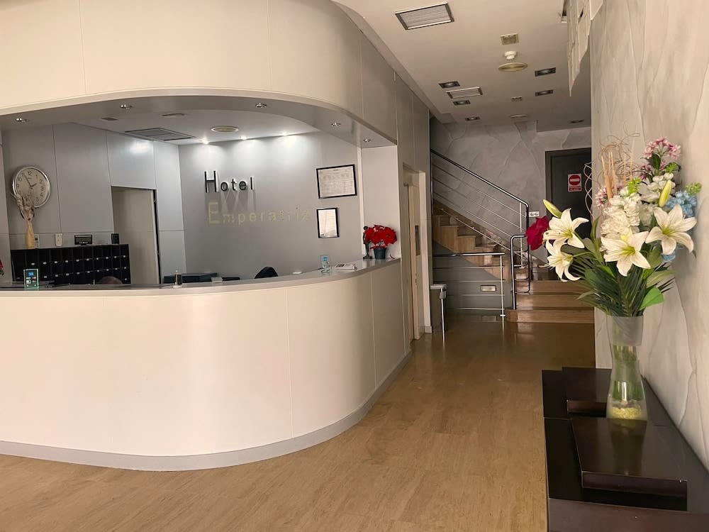 Hotel Puerta de Ocaña 2