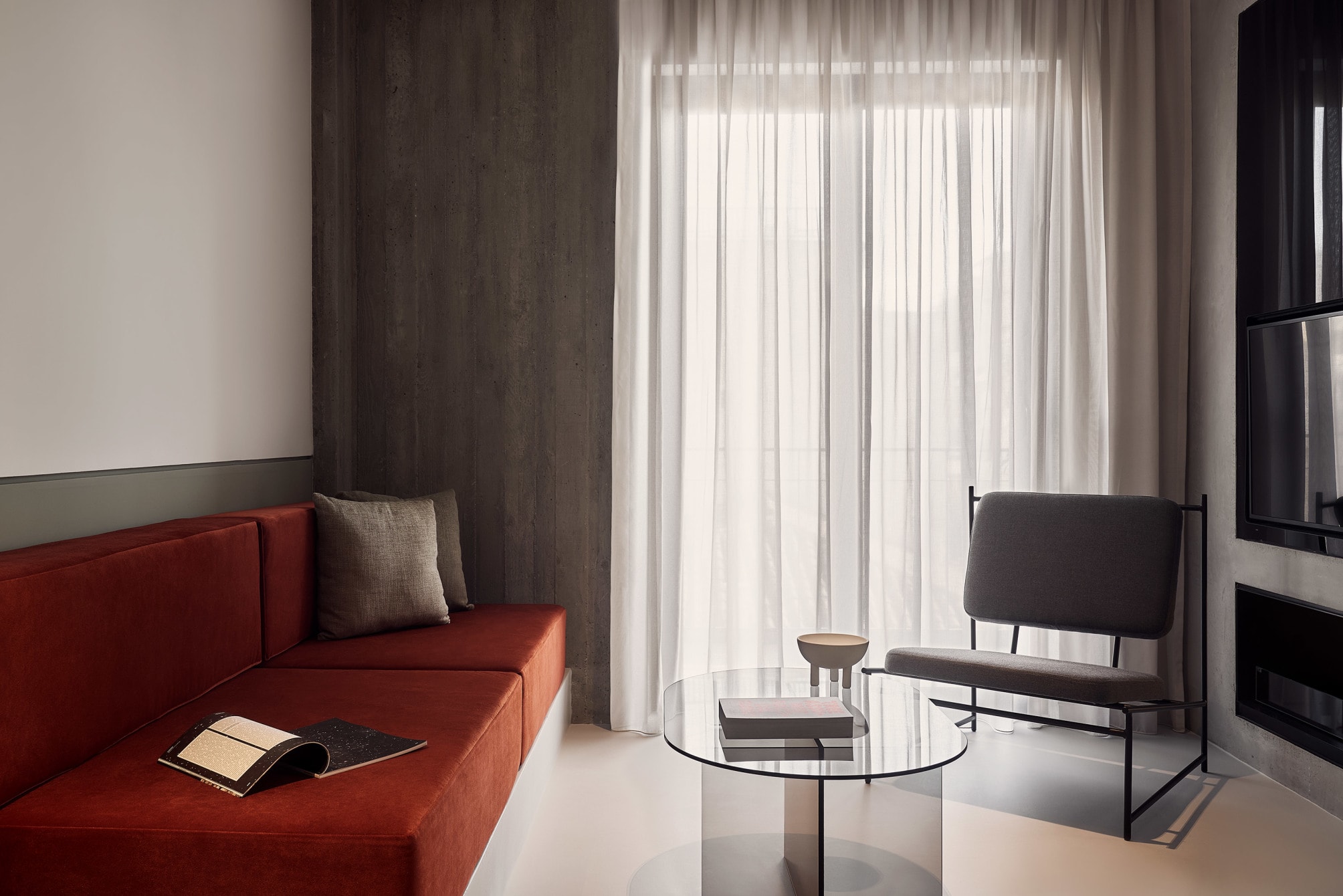 The Newel Metaxourgeio 3