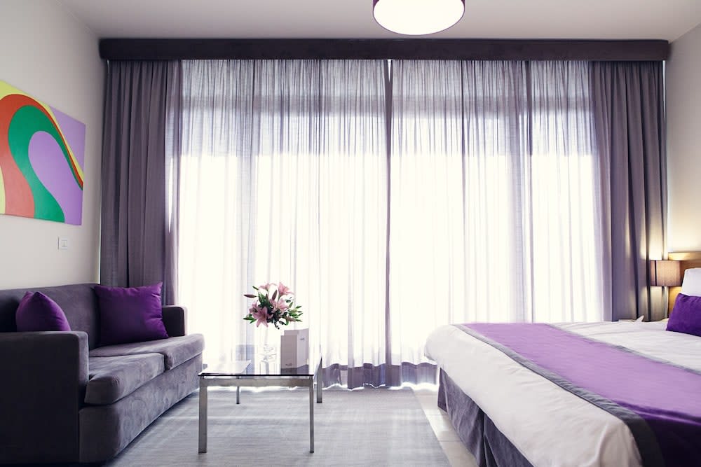 The Smallville Xpress Hotel 1