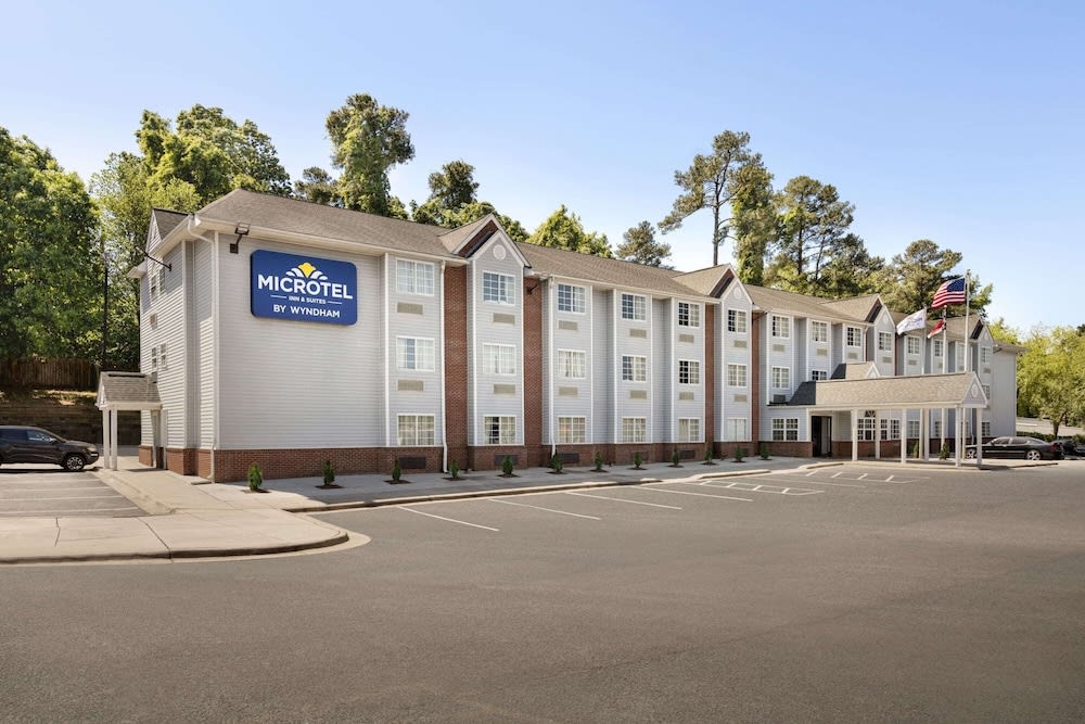Microtel Inn & Suites by Wyndham Raleigh 1