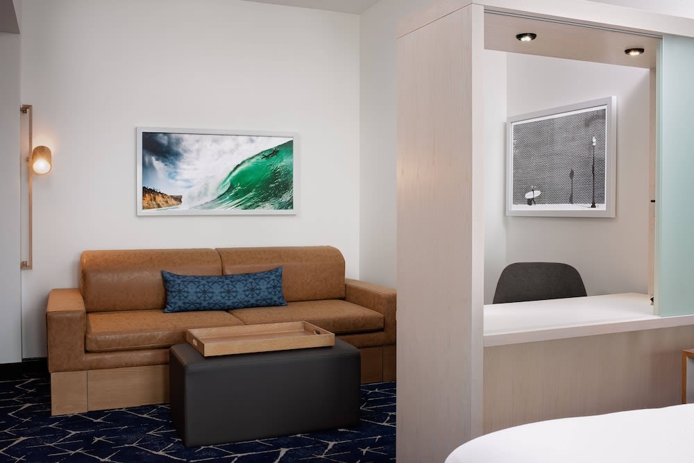 SpringHill Suites by Marriott Oceanside Beach 4