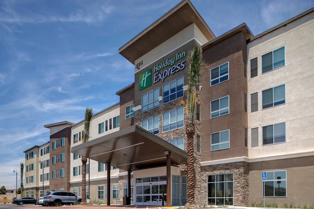 Holiday Inn Express & Suites ONTARIO - CHINO HILLS by IHG 1