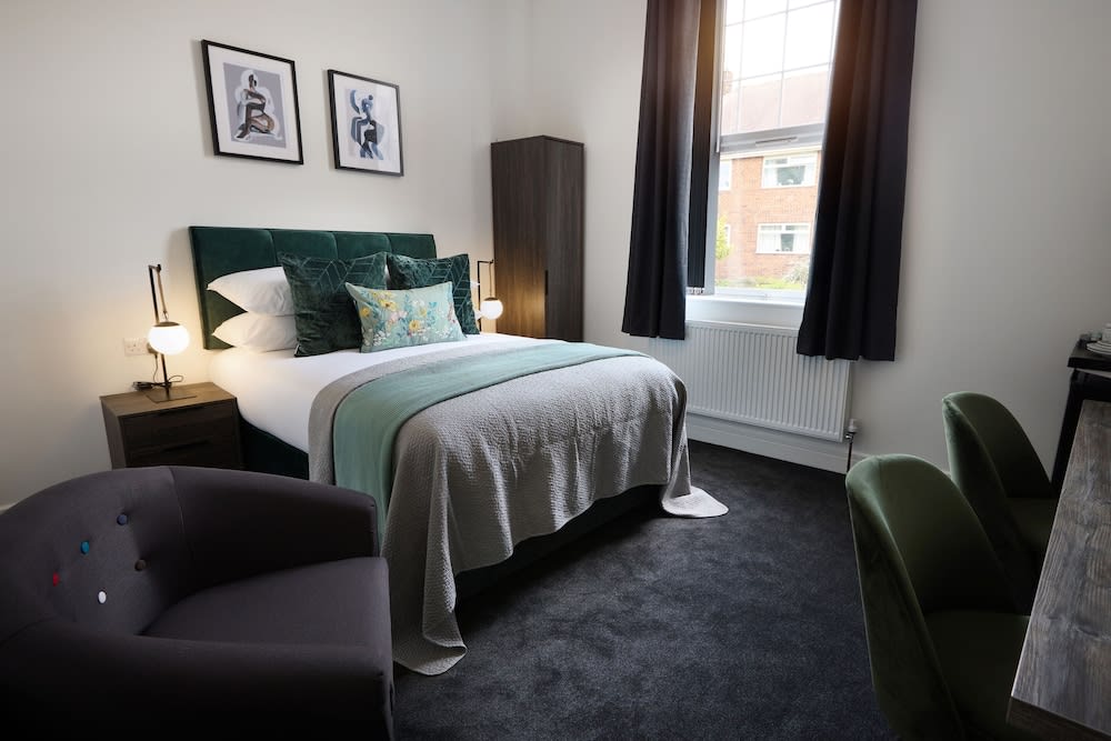 The Woden Boutique Hotel Walsall M6 J9 4
