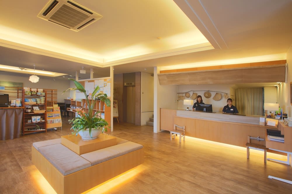 Hotel Emerald Isle Ishigakijima 2