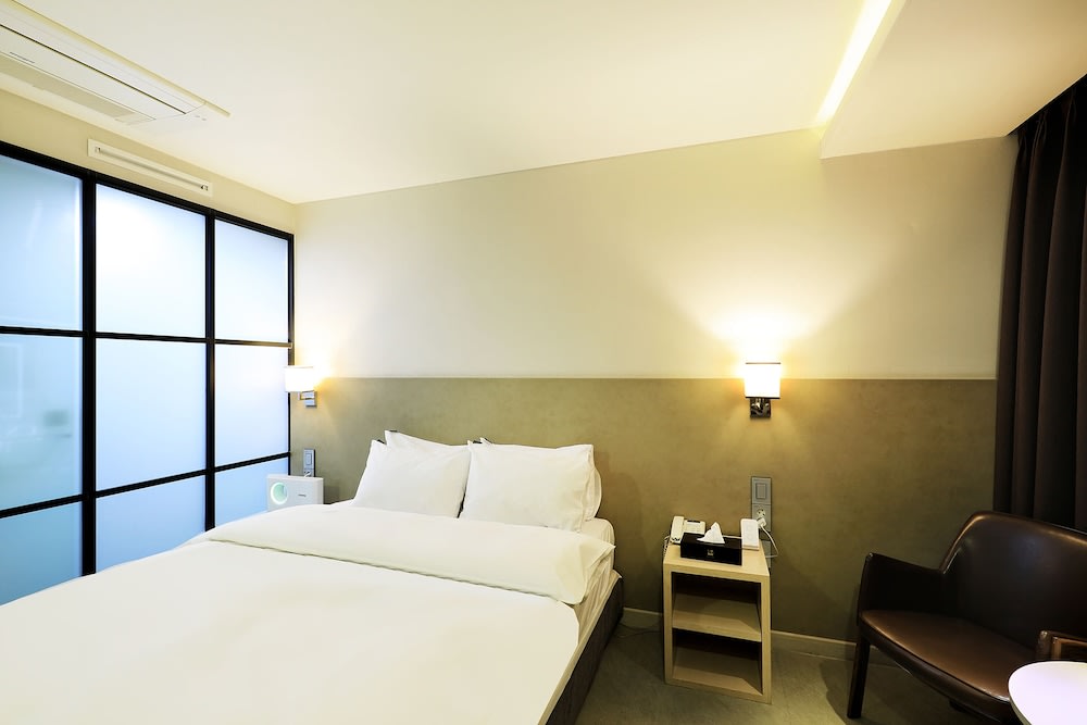 CS Avenue Hotel 1
