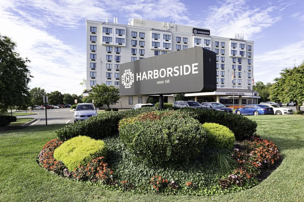Harborside Hotel 1