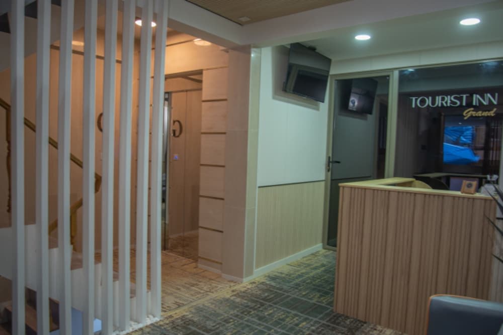Tourist Inn Grand 2