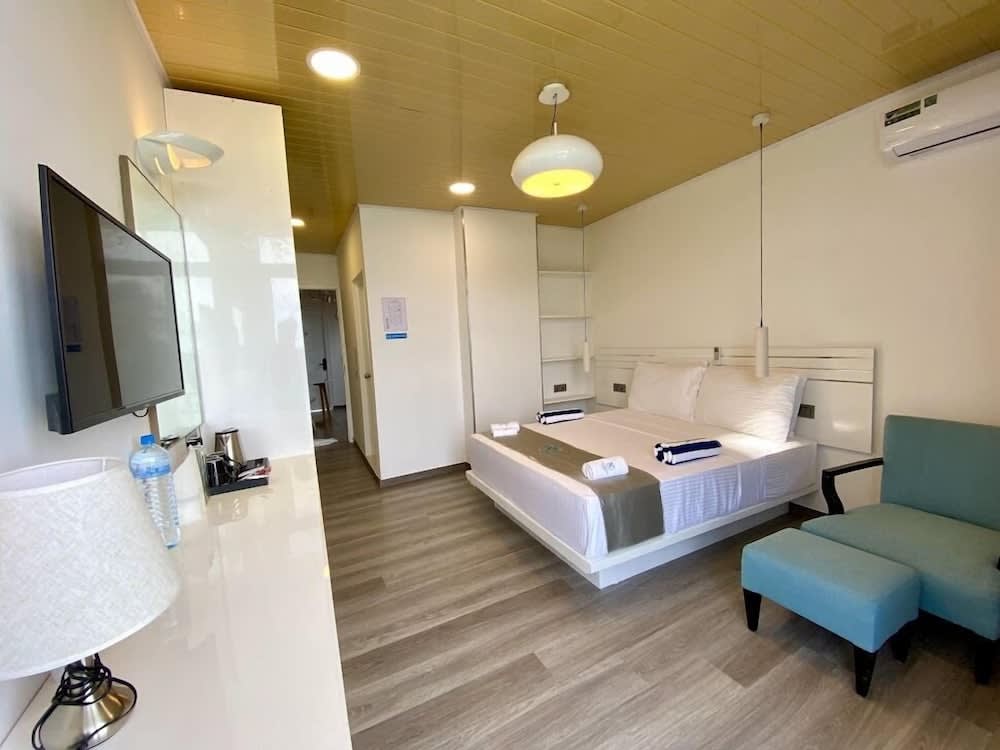 VIVA Beach Maldives 5