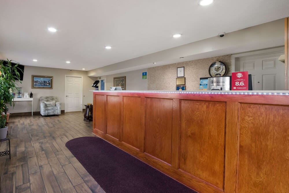 SureStay Hotel by Best Western Manning 3