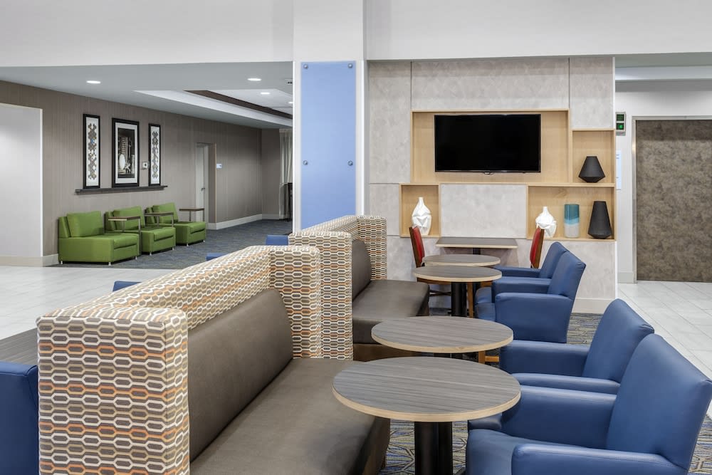 Holiday Inn Express & Suites SOUTH PORTLAND by IHG 2
