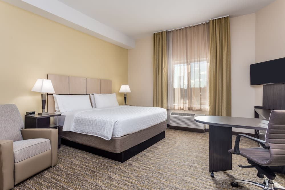 Candlewood Suites Bethlehem South by IHG 3