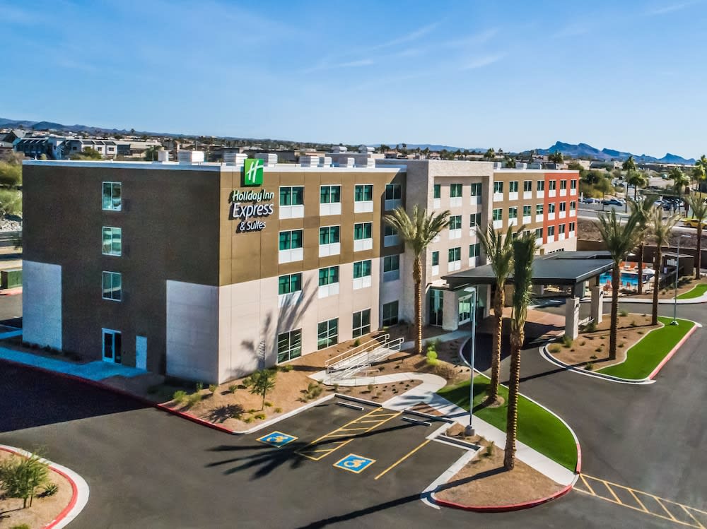 Holiday Inn Express & Suites LAKE HAVASU - LONDON BRIDGE by IHG 1