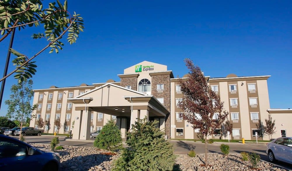 Holiday Inn Express FORT ST JOHN by IHG 1