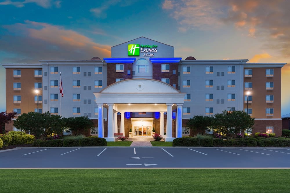 Holiday Inn Express Petersburg by IHG 1