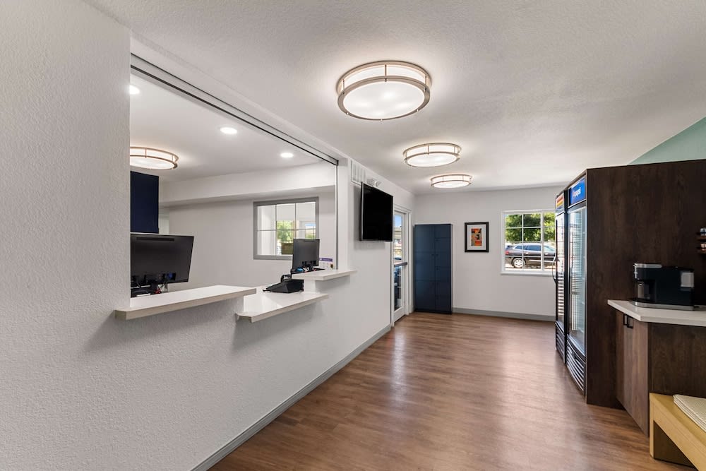 Sonesta Simply Suites Austin South 2
